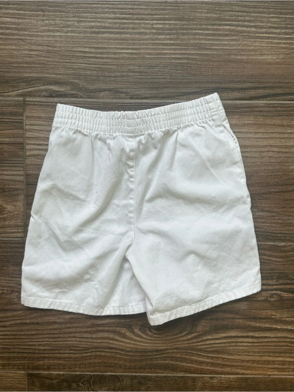 Kids Ralph Lauren White Chino Shorts with Navy Polo Logo and elastic waistband